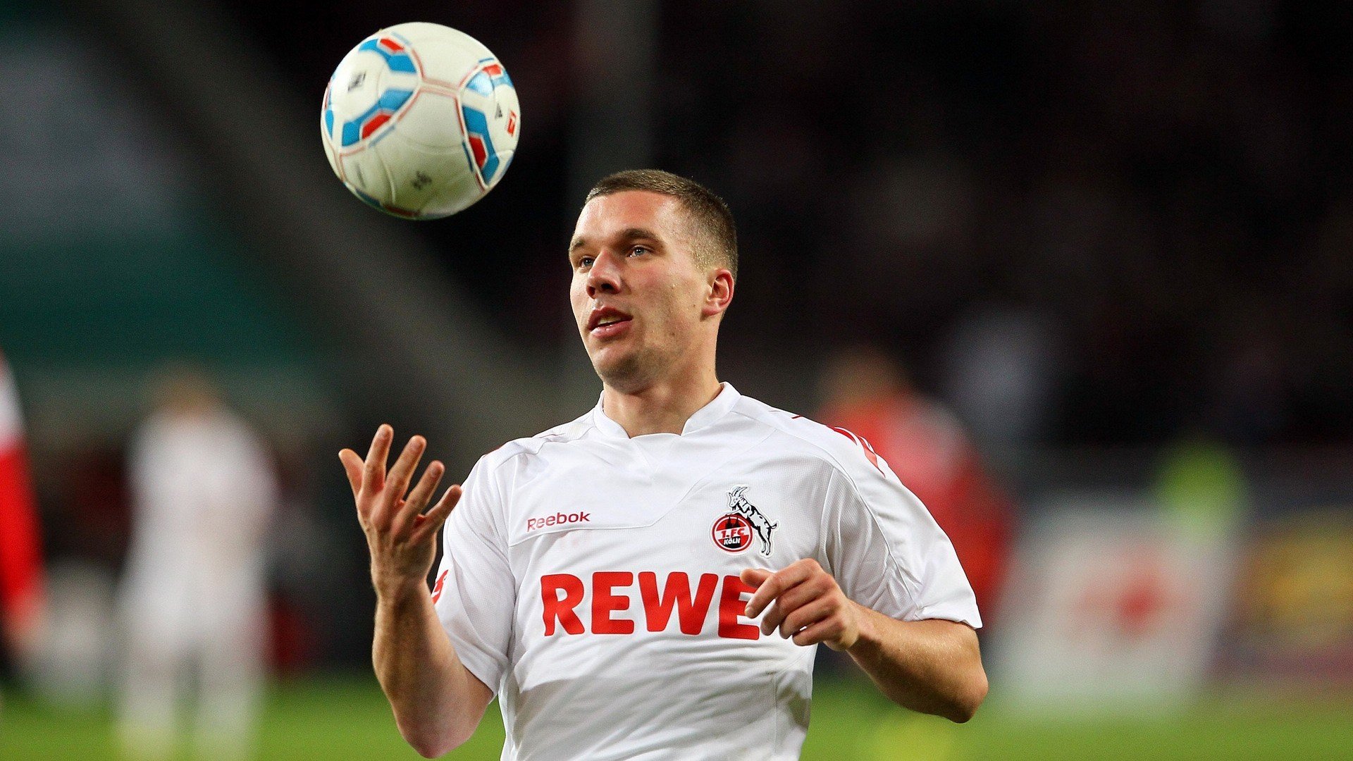 換三球怀特莫兰特補強?休媒曝范乔丹含交易否決權火箭受多重限制