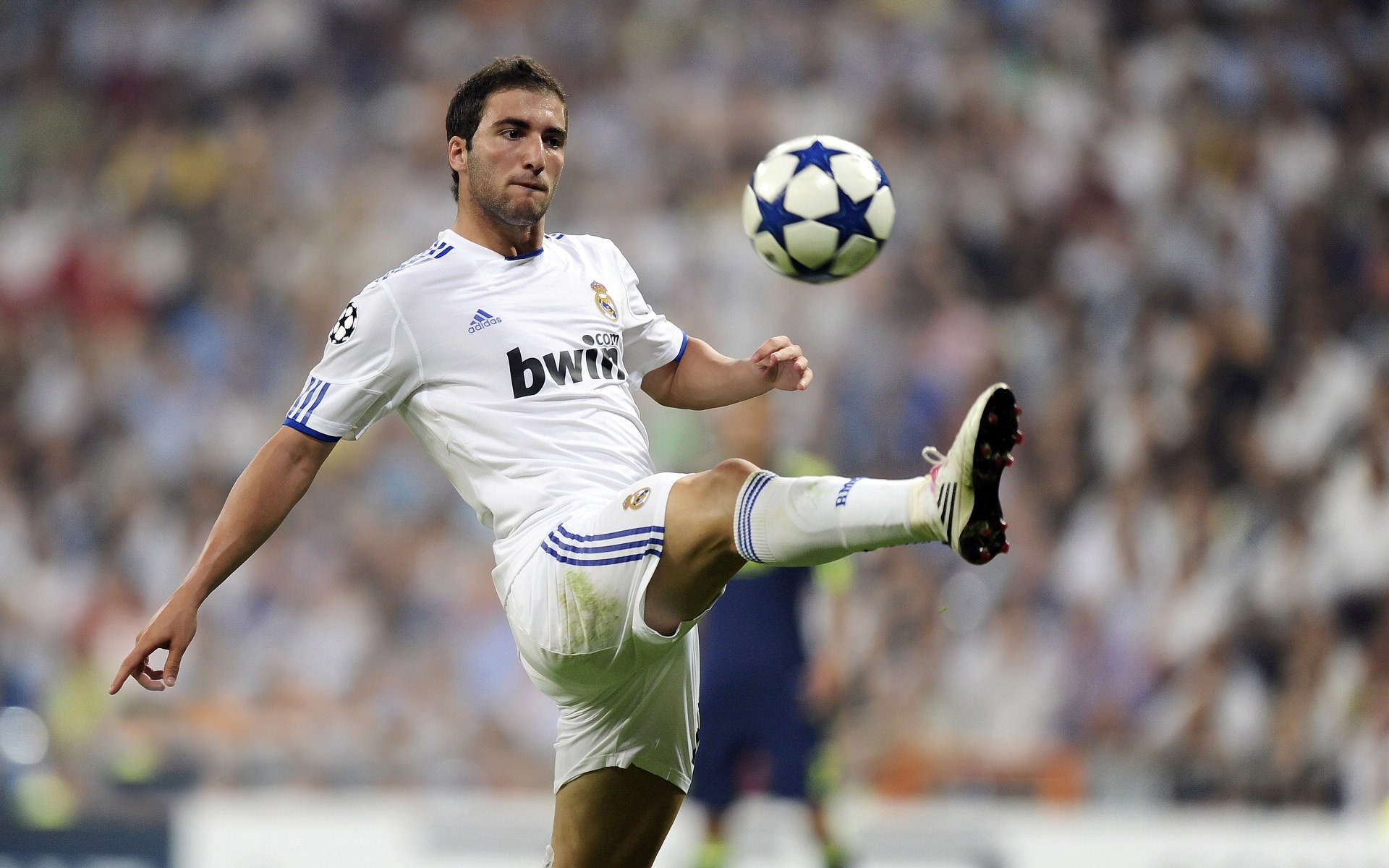 《PUBGMobile》《星际纷争》全服大赛,高手云集打造传奇!