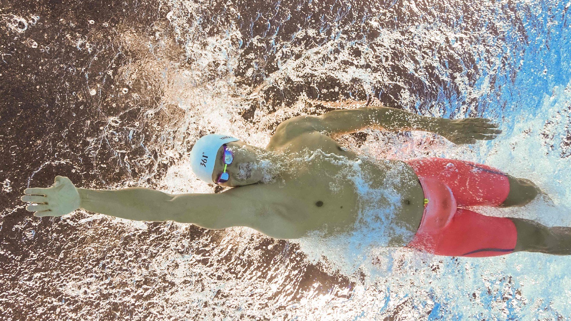 开云网页-《PUBGMobile》极限操控全球总决赛，极限操作引爆全场！